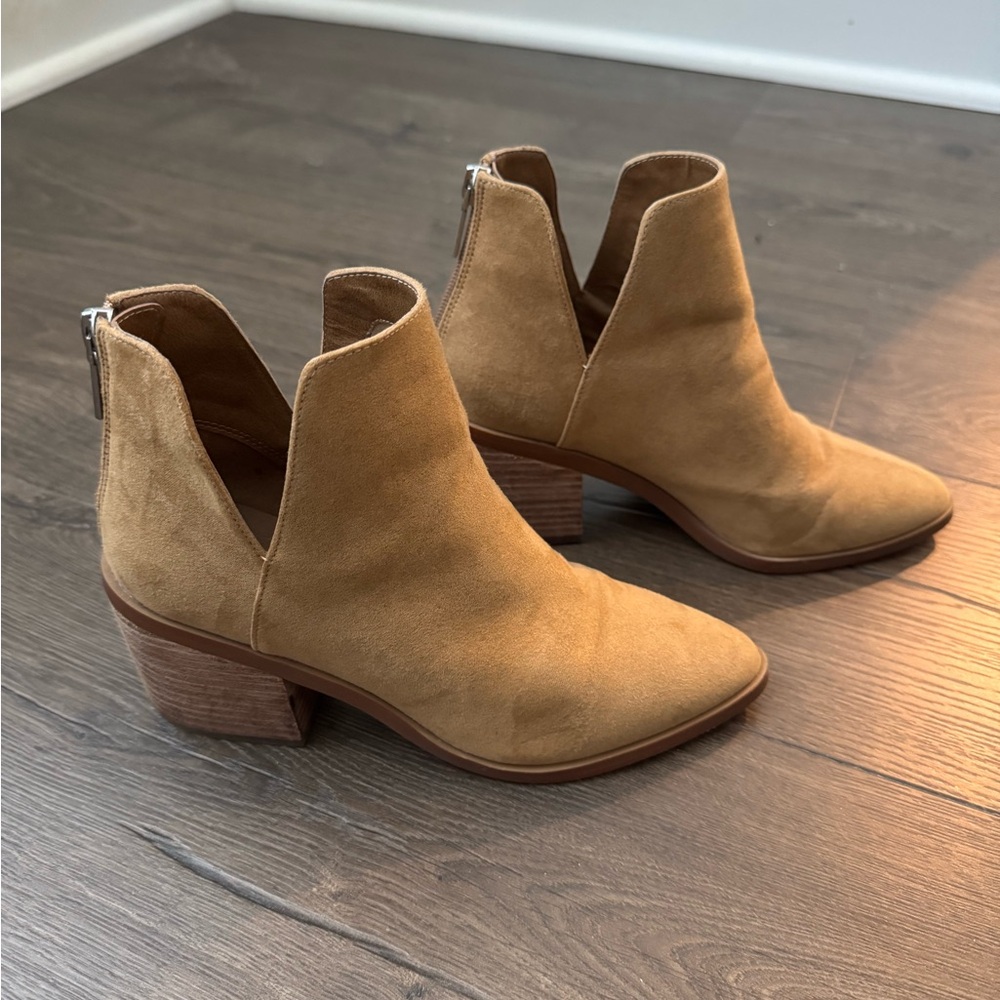 BP Nordstrom Chestnut Suede Ankle Booties, sz 6